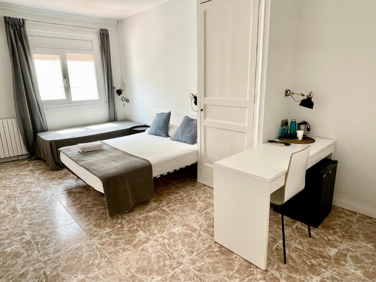 סיטגס Madison Rooms מראה חיצוני תמונה
